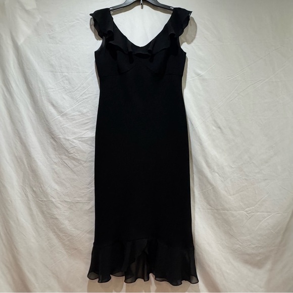 Jones Wear Dresses & Skirts - Jones Wear Black Ruffle-Trim V-Neck Midi Dress